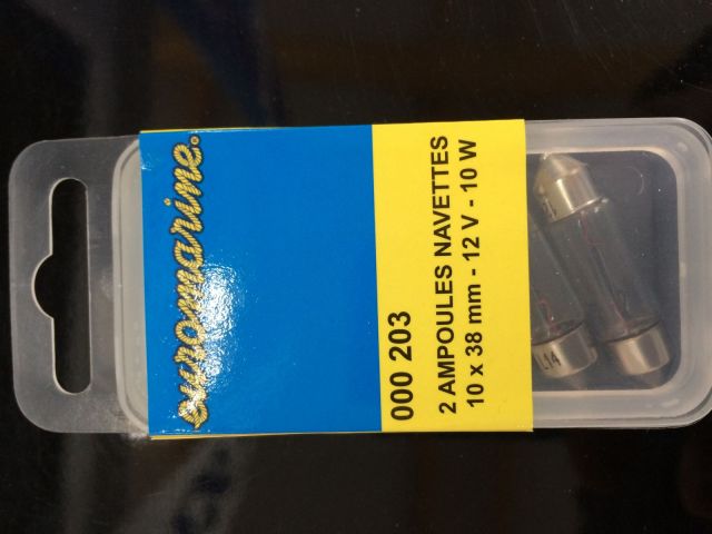 2 ampoules navettes