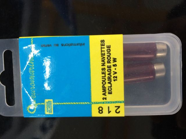 2 ampoules navettes